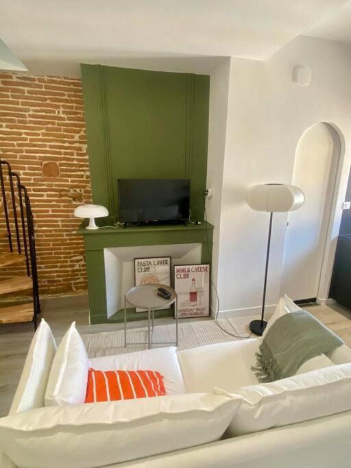 Le 23, Cocon Dans Le Centre Historique Apartment Montauban Exterior photo
